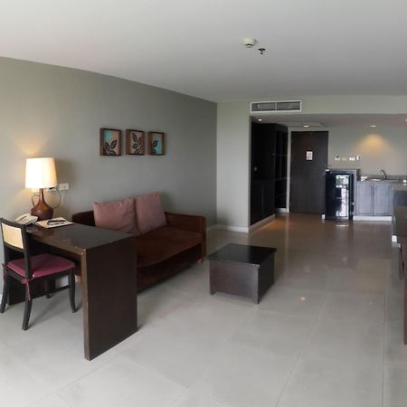 Summer Spring Hotel Паттая Екстер'єр фото