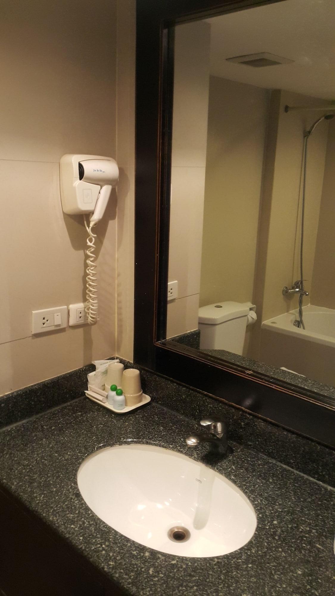 Summer Spring Hotel Паттая Екстер'єр фото