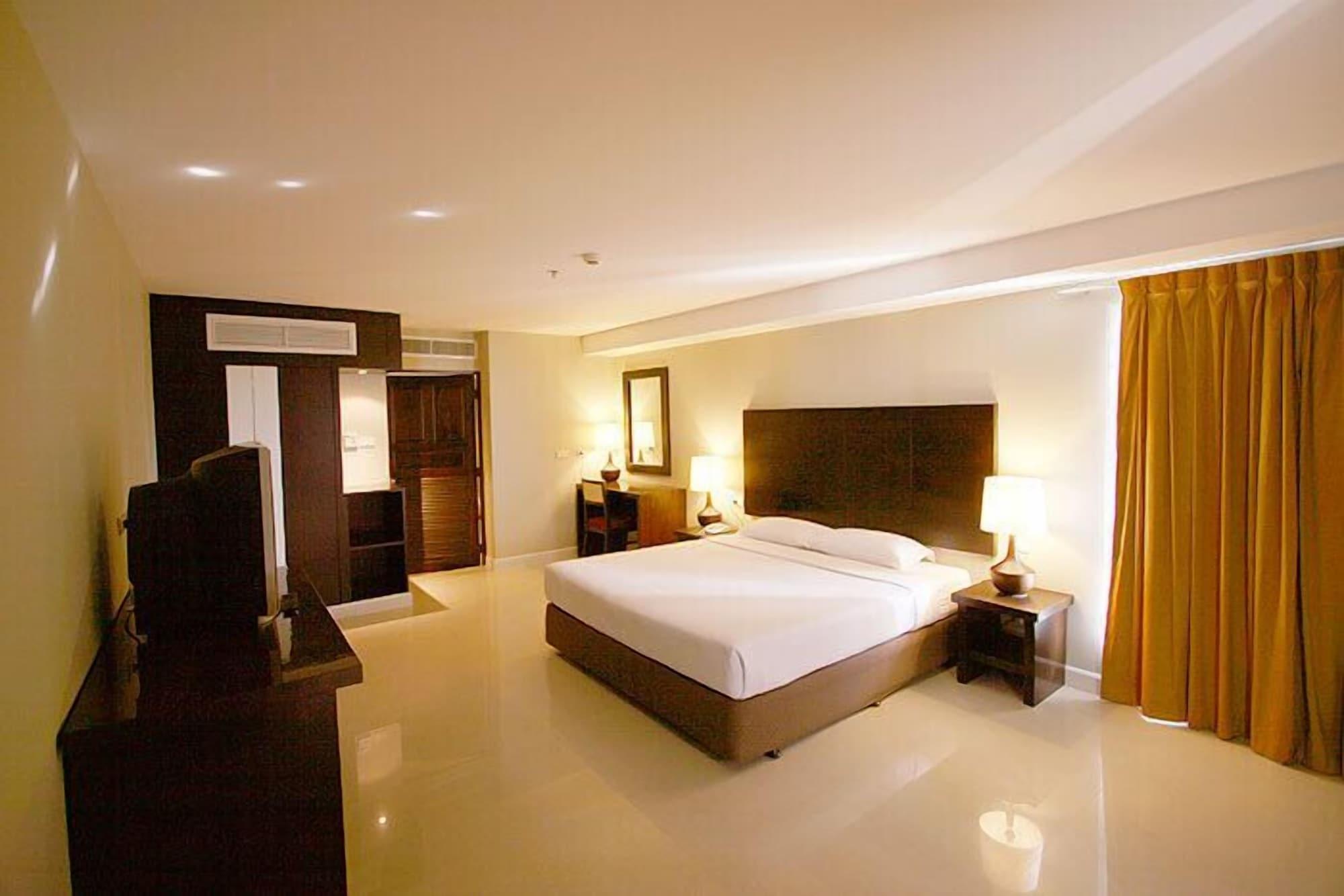 Summer Spring Hotel Паттая Екстер'єр фото