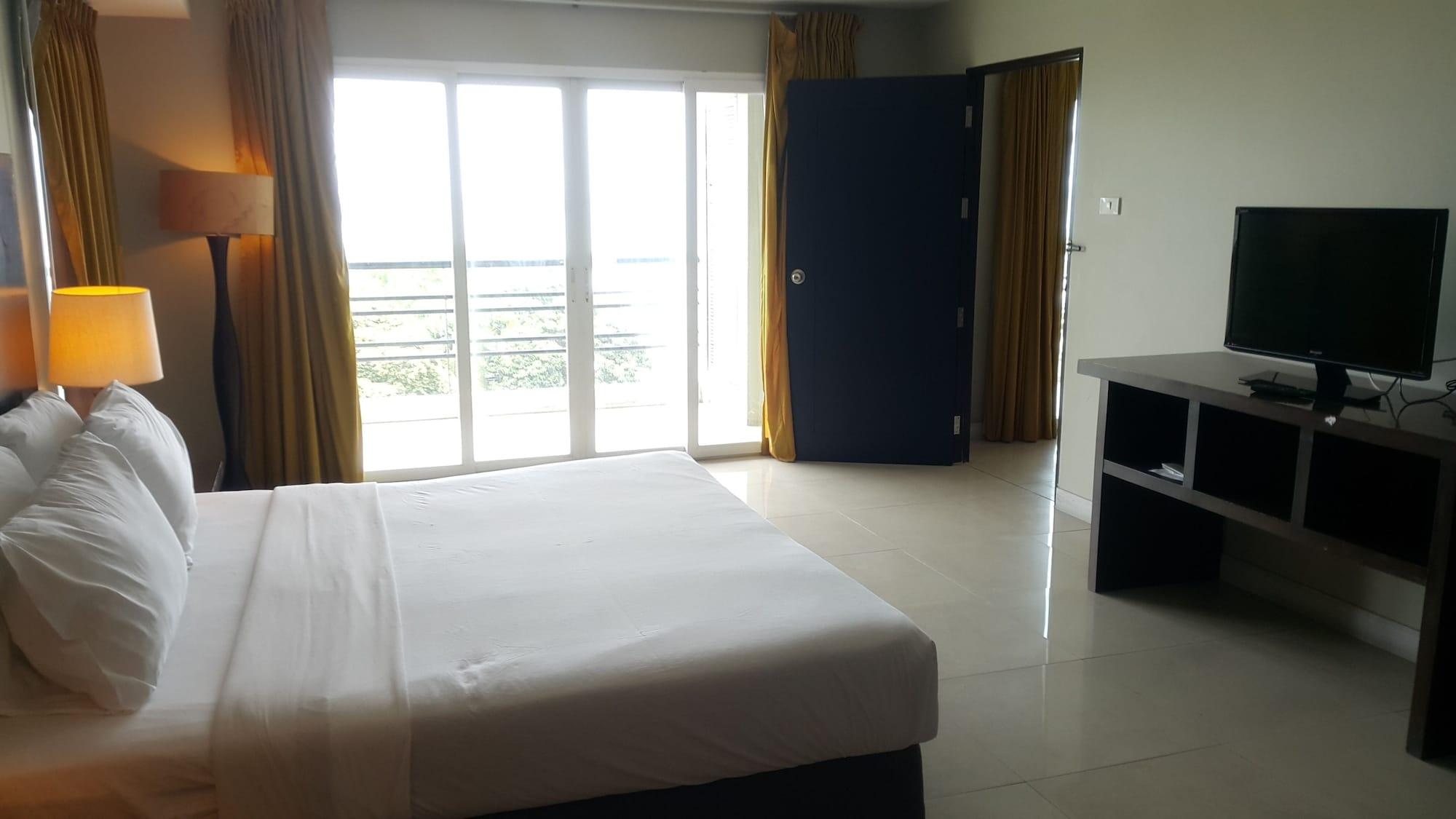 Summer Spring Hotel Паттая Екстер'єр фото