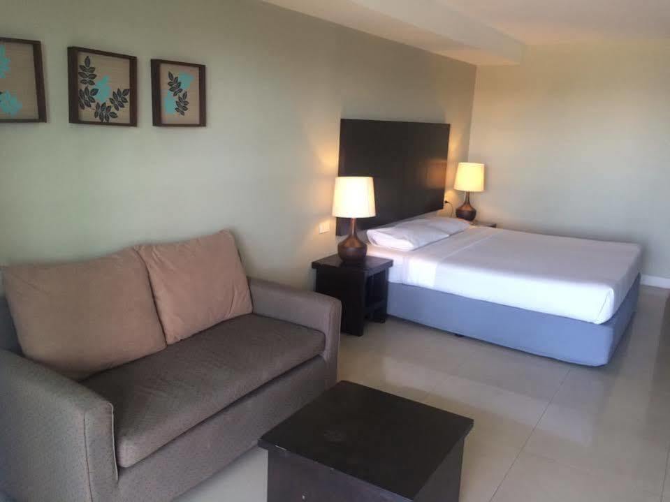 Summer Spring Hotel Паттая Екстер'єр фото